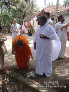 amma with kakkanad cashew 