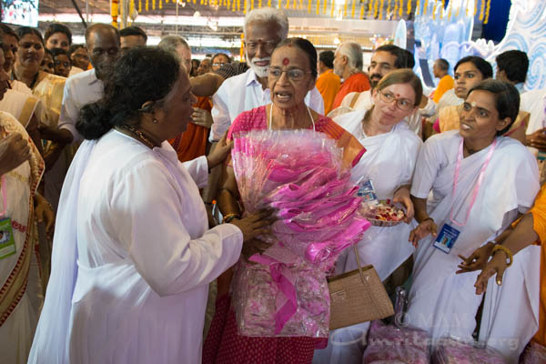 15-sari-distribution